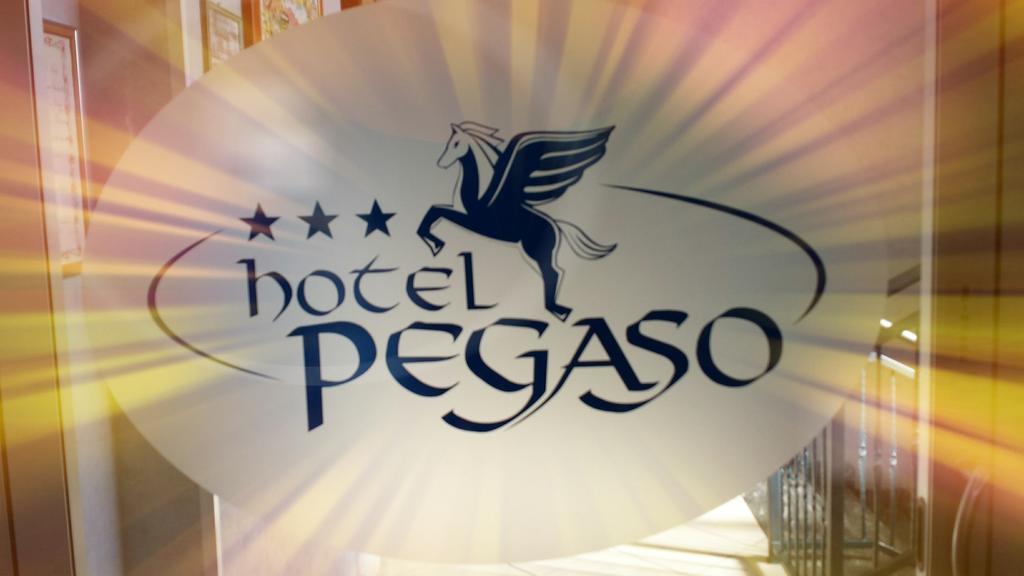 Hotel Pegaso 圣乔瓦尼·罗通多 外观 照片